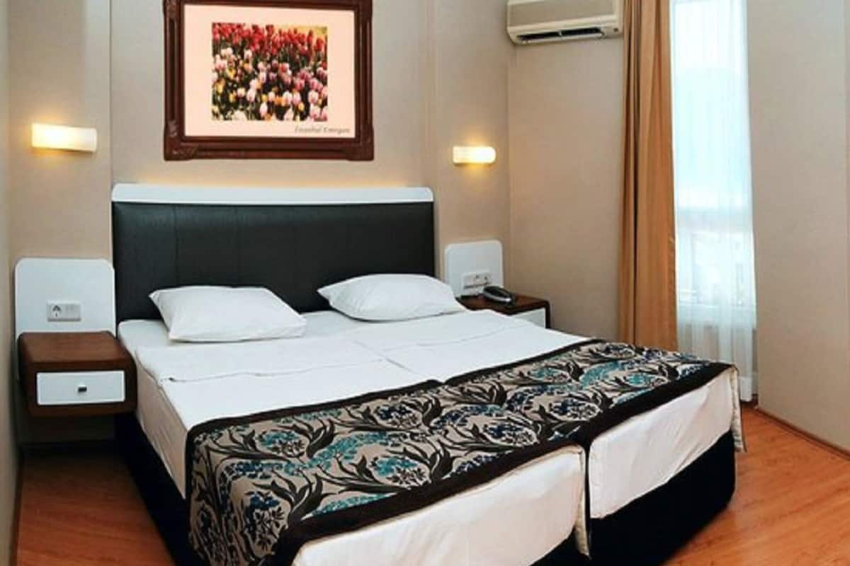 Minibar, in-room safe, desk, soundproofing