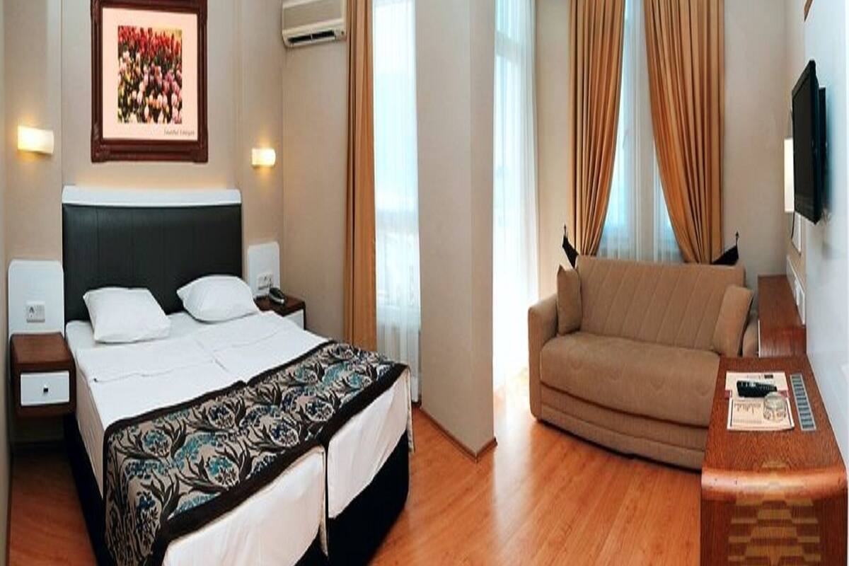 Minibar, in-room safe, desk, soundproofing
