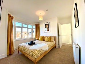 3 bedrooms, WiFi