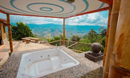 Deluxe Cabin | Jetted bathtub. Hotel Terra Belén