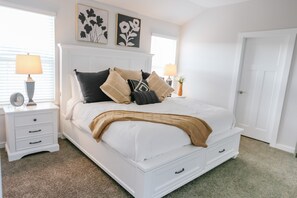 3 bedrooms, desk, free WiFi, bed sheets