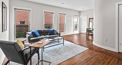 Sweeping Views in Bright and Spacious Loft in OTR