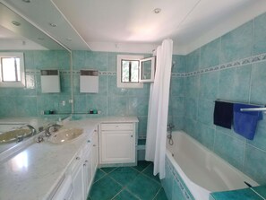 Bathroom - Villa l'Esterel (Fréjus)