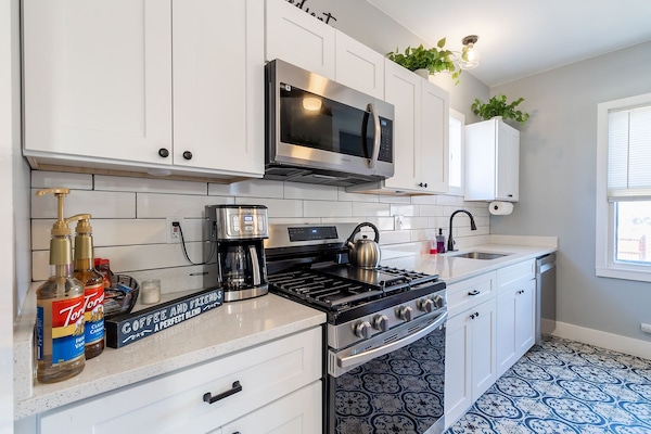 Frigorífic, microones, forn i placa de cuina