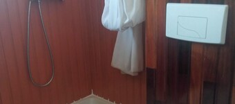 Family house, terrace, sleeps 9 + 1 baby, tv