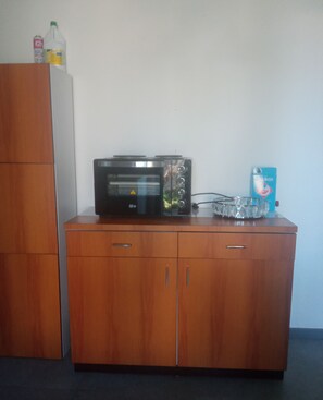 Interior - Family house, terrace, sleeps 9 + 1 baby, tv (Prades)