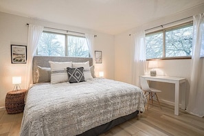 3 bedrooms, iron/ironing board, travel cot, WiFi