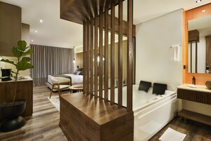 1 bedroom, minibar, in-room safe, individually decorated