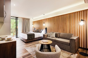 Panoramic Suite, Balcony | 1 bedroom, minibar, in-room safe, desk