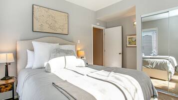 Condo, 3 Bedrooms | 3 bedrooms, laptop workspace, free WiFi