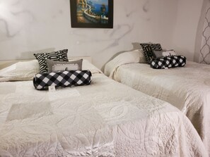 3 bedrooms, WiFi, bed sheets