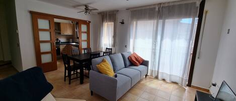 تلفزيون ذكي