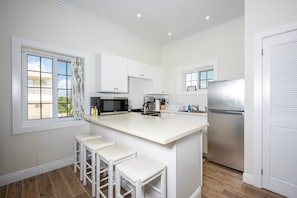 House, 1 Bedroom | Private kitchen