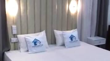 Rumah | 2 kamar tidur, setrika/meja setrika, Wi-Fi gratis, dan seprai linen