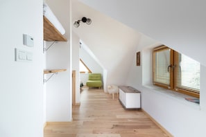 2 bedrooms, bed sheets