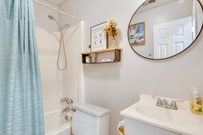 Jetted tub, hair dryer, towels, soap