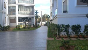 Apartment | Property grounds - Beautiful Apartment in Costa Beach Bouznika (Cherrat)