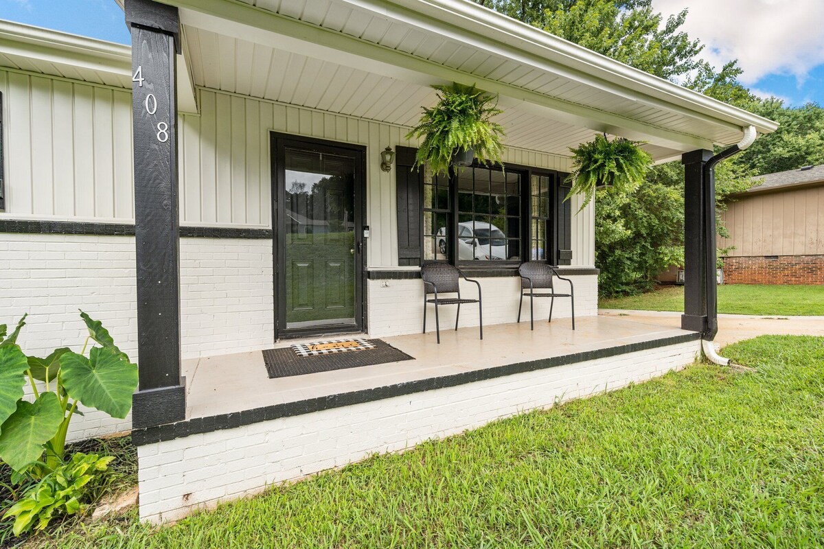 Photo 22 of The Rabbit Hole - cozy retreat in downtown Travelers Rest.