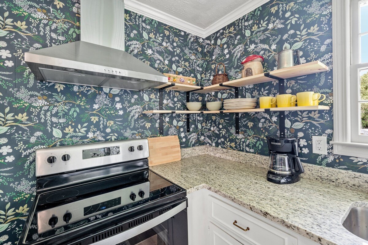 Photo 5 of The Rabbit Hole - cozy retreat in downtown Travelers Rest.