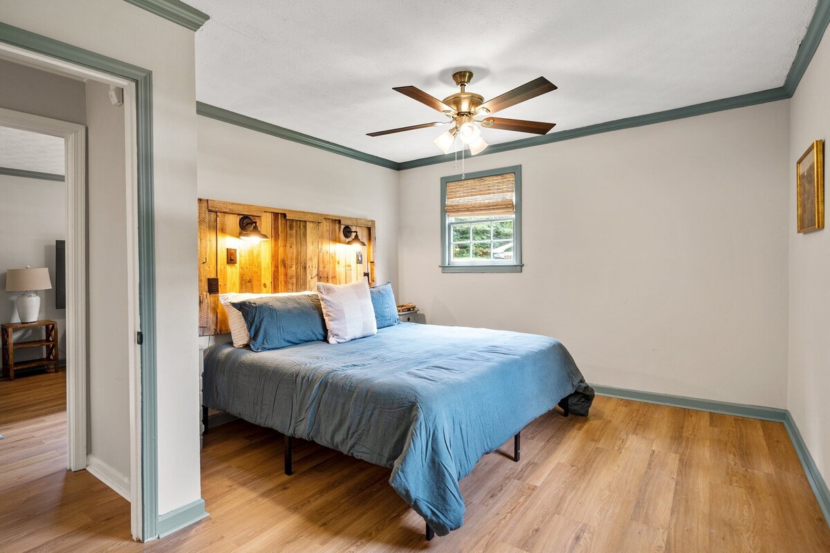 Photo 16 of The Rabbit Hole - cozy retreat in downtown Travelers Rest.