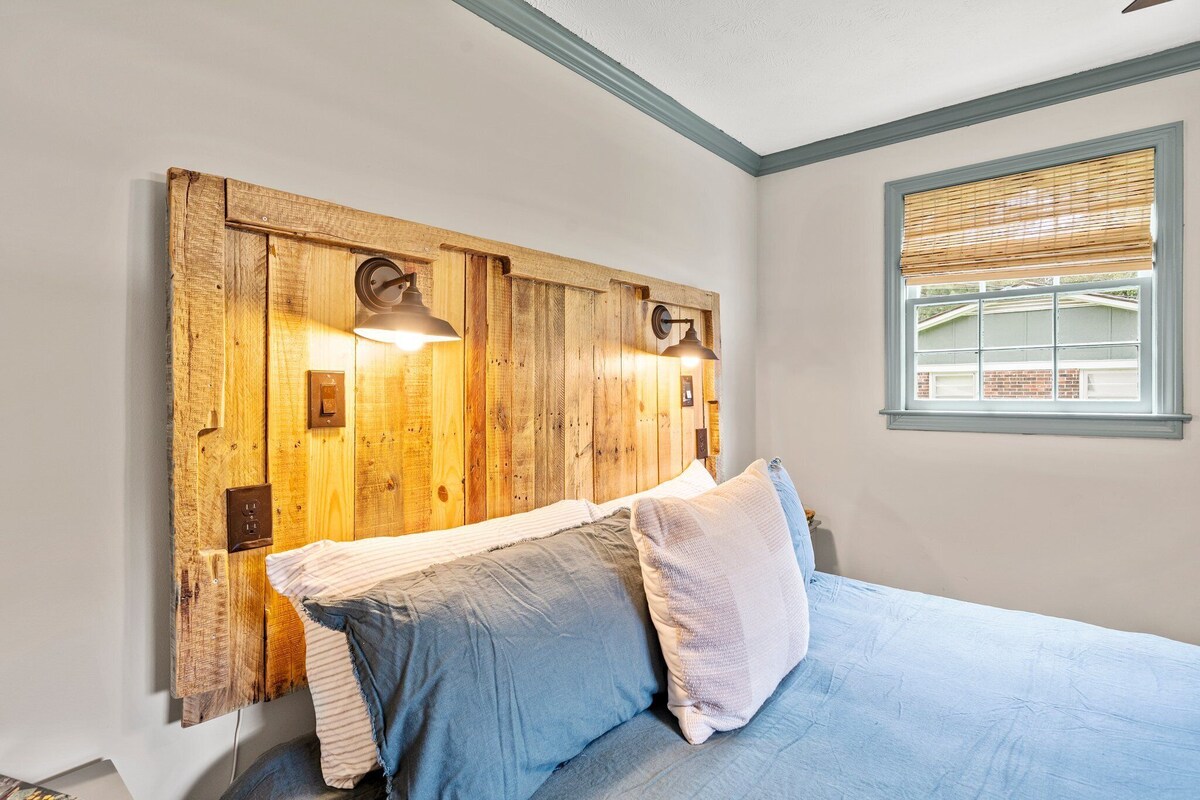 Photo 15 of The Rabbit Hole - cozy retreat in downtown Travelers Rest.