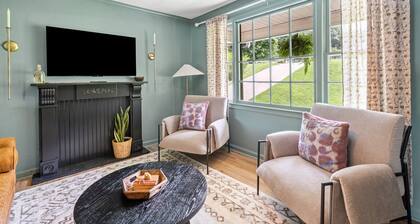 The Rabbit Hole - cozy retreat in downtown Travelers Rest.