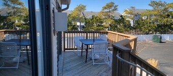 CONDO 2 Bedrooms & 2 Full Bathrooms - LINENS INCLUDED