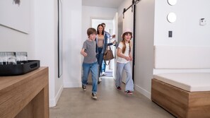 Premium bedding, pillowtop beds, desk, laptop workspace - Marietta Vitality Hotel (Marietta)