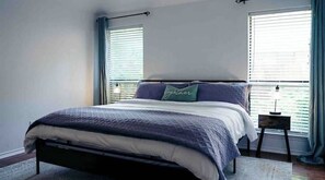 3 chambres, fer et planche à repasser, lit de bébé portatif, Wi-Fi