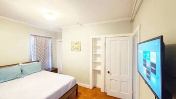 4 bedrooms, WiFi, bed sheets