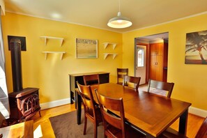 Dining - The Bullpen - All Star Baseball Rentals (Oneonta)