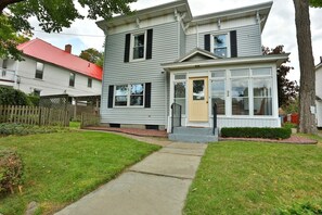 Exterior - The Bullpen - All Star Baseball Rentals (Oneonta)