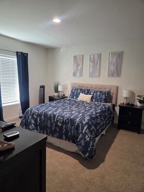 3 camere, ferro/asse da stiro, Wi-Fi gratuito, lenzuola