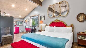 Iron/ironing board, travel cot, free WiFi, bed sheets