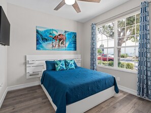 3 bedrooms, iron/ironing board, travel crib, free WiFi