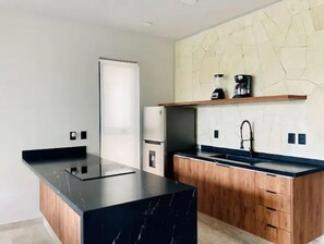 Fridge, microwave, coffee/tea maker, blender - ☆Amazing King Bed Apt☆ Quiet Area in Aldea Zama (Tulum)