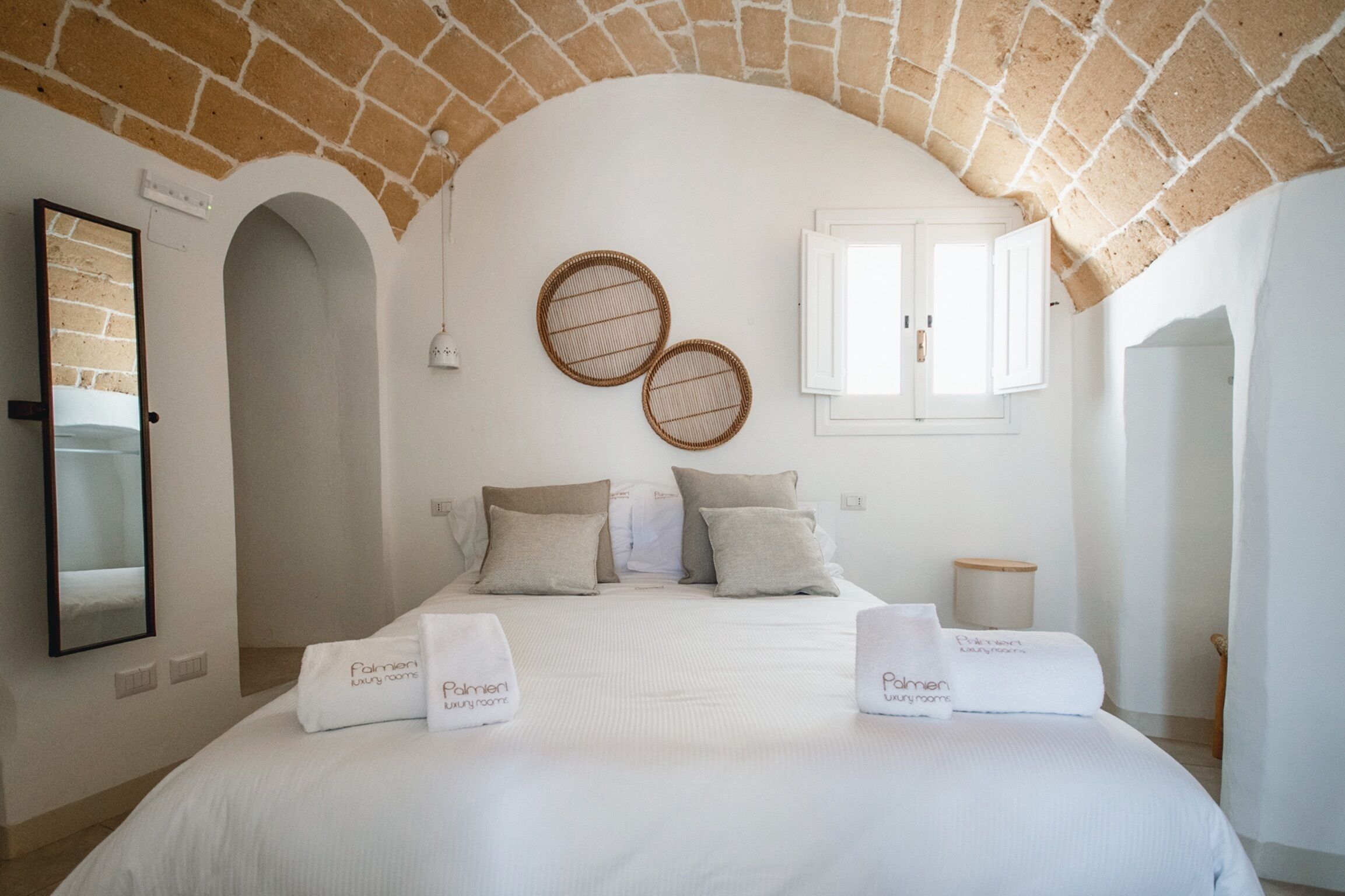 BLANCO | Soundproofing, free WiFi, bed sheets