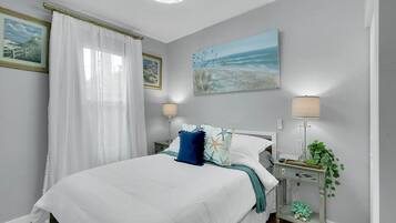 2 bedrooms, iron/ironing board, travel cot, WiFi