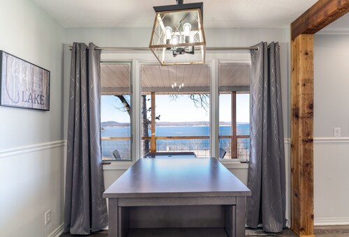 Lake Therapy- Best views of Bull Shoals Lake/White River area!