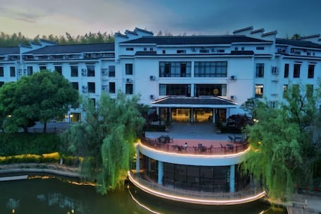 Exterior. Liyang Nanshan Zhuhai Cuigu Manor Hotel