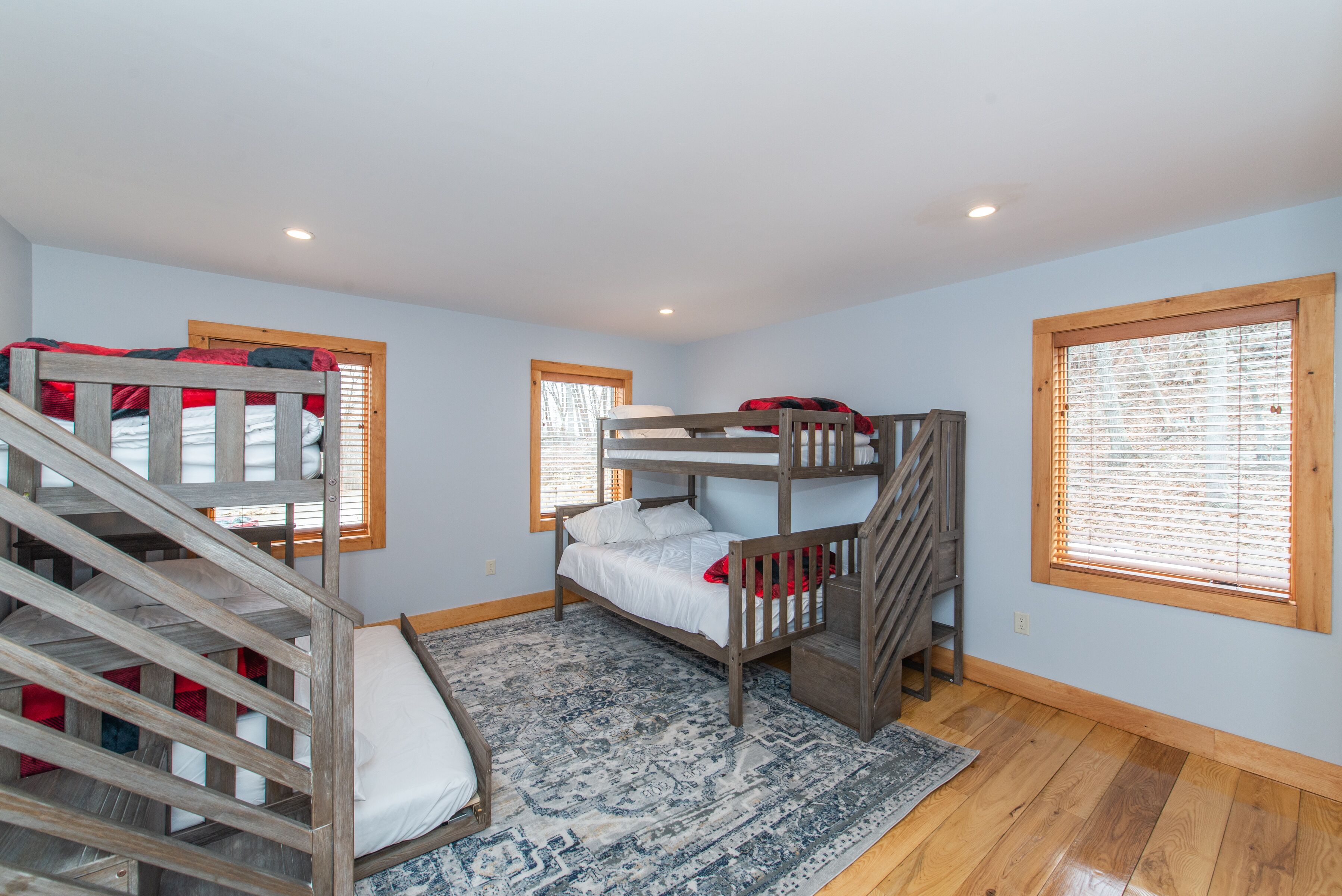 3 bedrooms, free WiFi, bed sheets