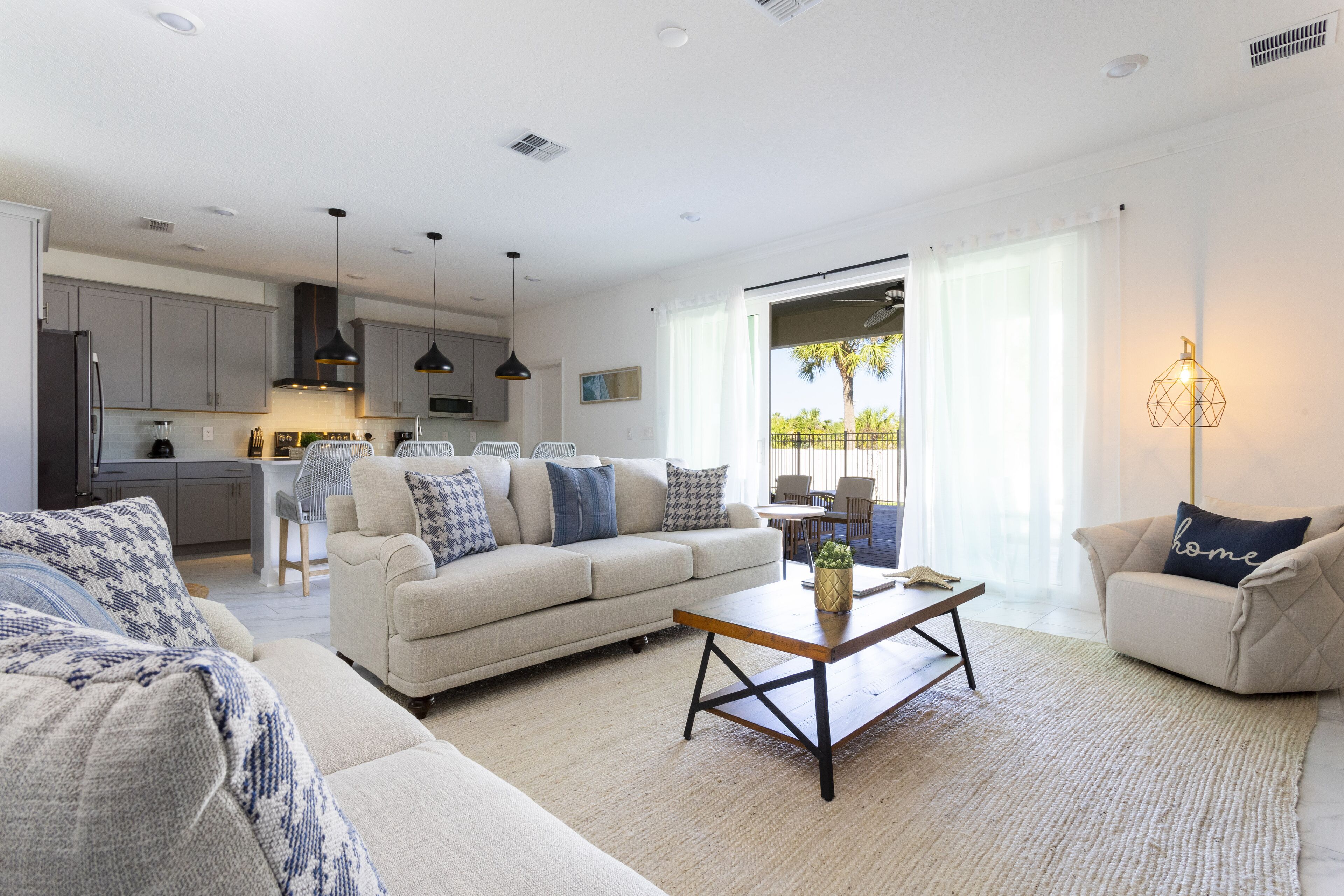"Harbor Escape" - Great 6BD/5.5BA house near beach