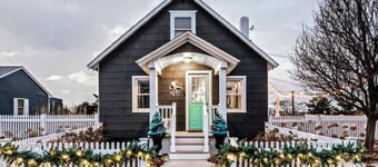 Octopus Cottage:  Hot Tub | Kayaks | Fire Pit