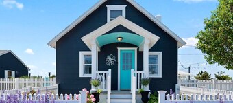 Octopus Cottage:  Hot Tub | Kayaks | Fire Pit