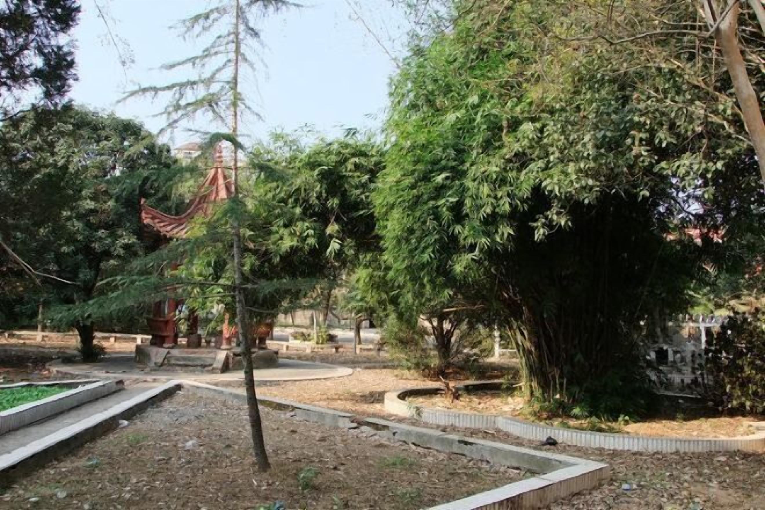 المنطقة المحيطة بالمنشأة