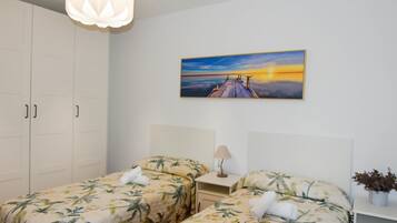 5 chambres, fer et planche à repasser, accès Internet, draps fournis