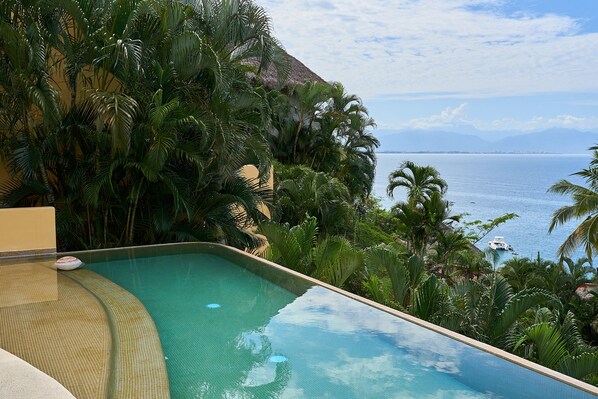 Outdoor pool, a heated pool - Casa Colores - Stunning villa inside Real del mar with private pool (La Cruz de Huanacaxtle)
