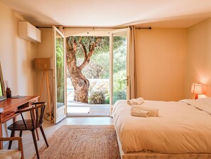 5 chambres, fer et planche à repasser, lit parapluie, Wi-Fi