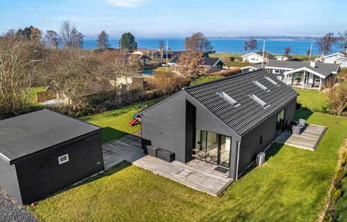Lovely home in Stubbekøbing with WiFi