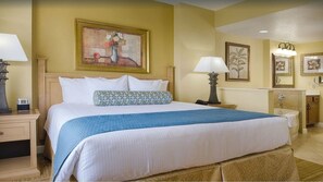 1 bedroom, in-room safe, iron/ironing board, WiFi - 1BD w/Full Kitchen, Jetted Tub, W/D,  FREE PARKING, NO RESORT FEES!! (North Myrtle Beach)